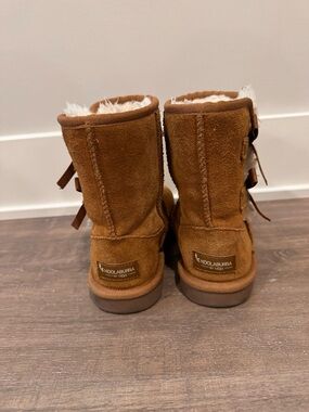 Kookaburra by Ugg boots